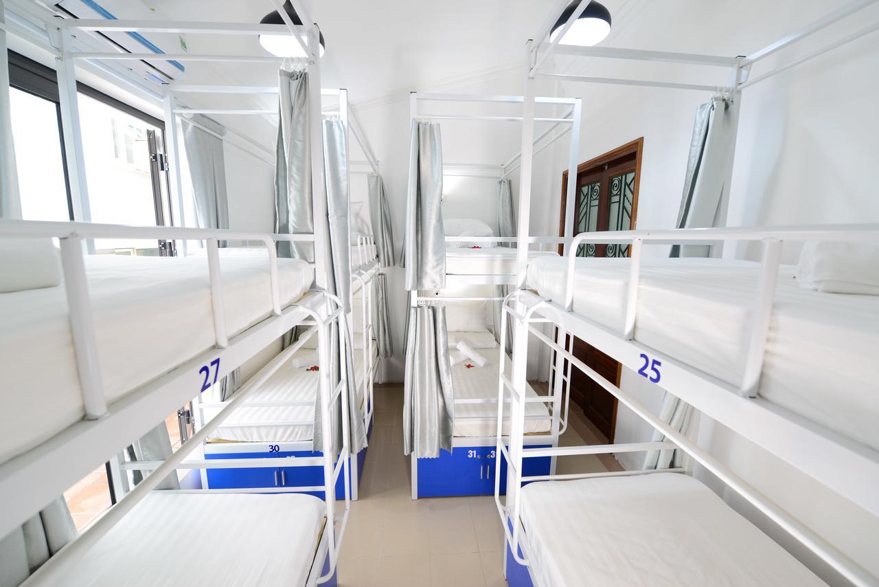 Pillow Backpacker Hostel (Adults Only) Hanoi Exterior foto