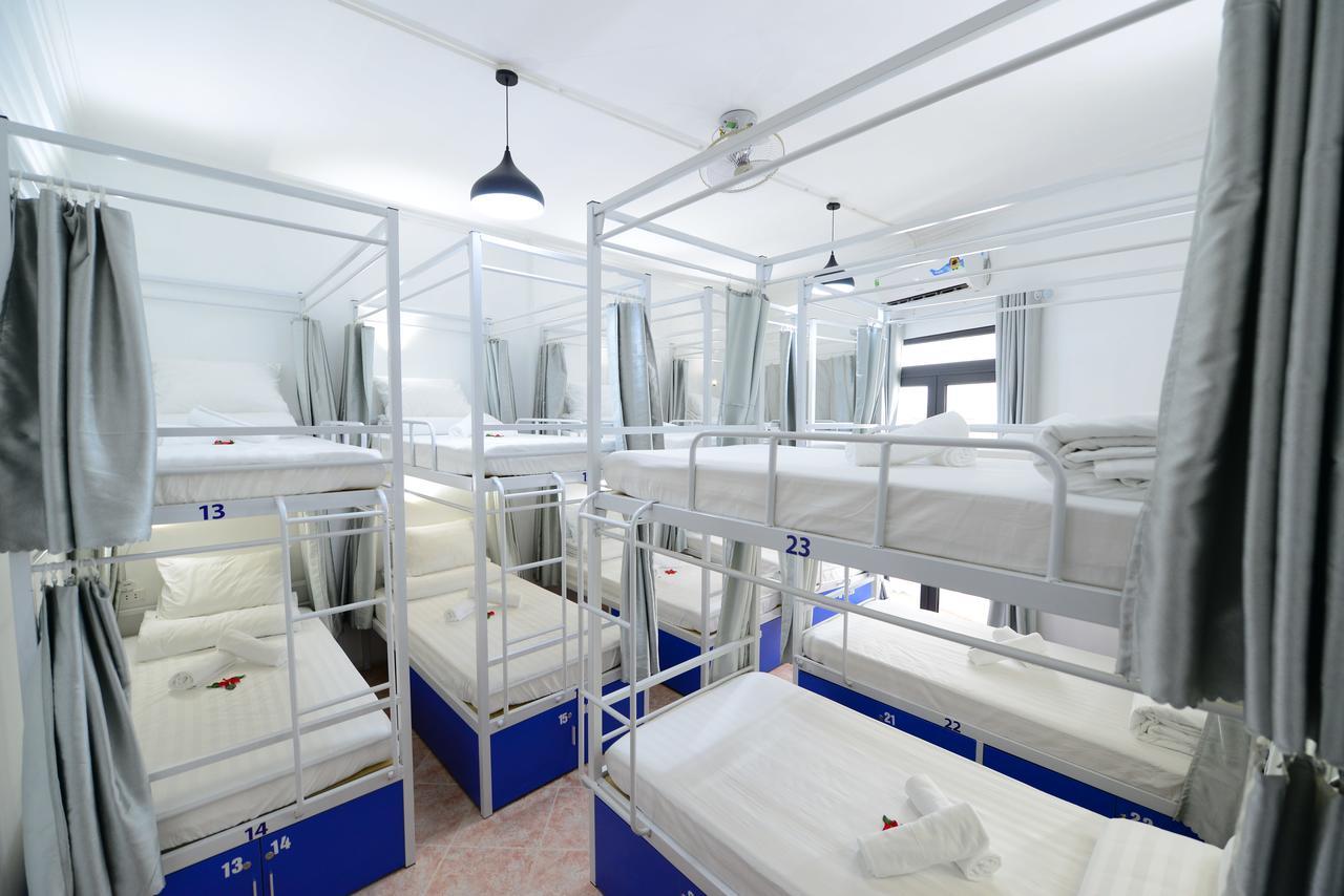 Pillow Backpacker Hostel (Adults Only) Hanoi Exterior foto